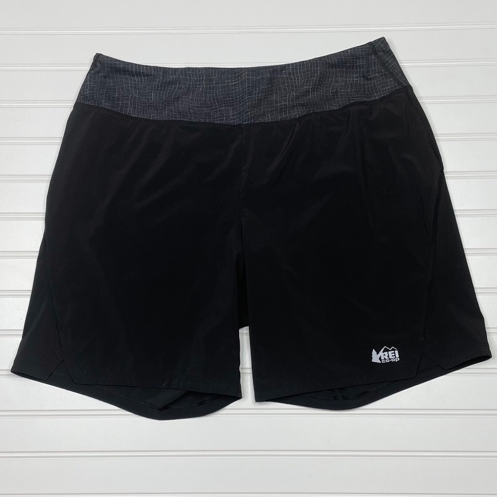 REI Co-op Women’s Shift 5” Shorts Black Lined Hiking Outdoor Shorts Size Medium